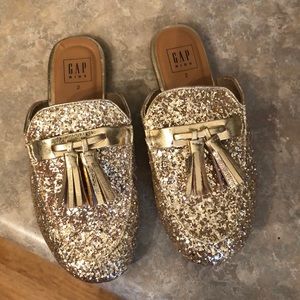 Gap kids slip on shoes